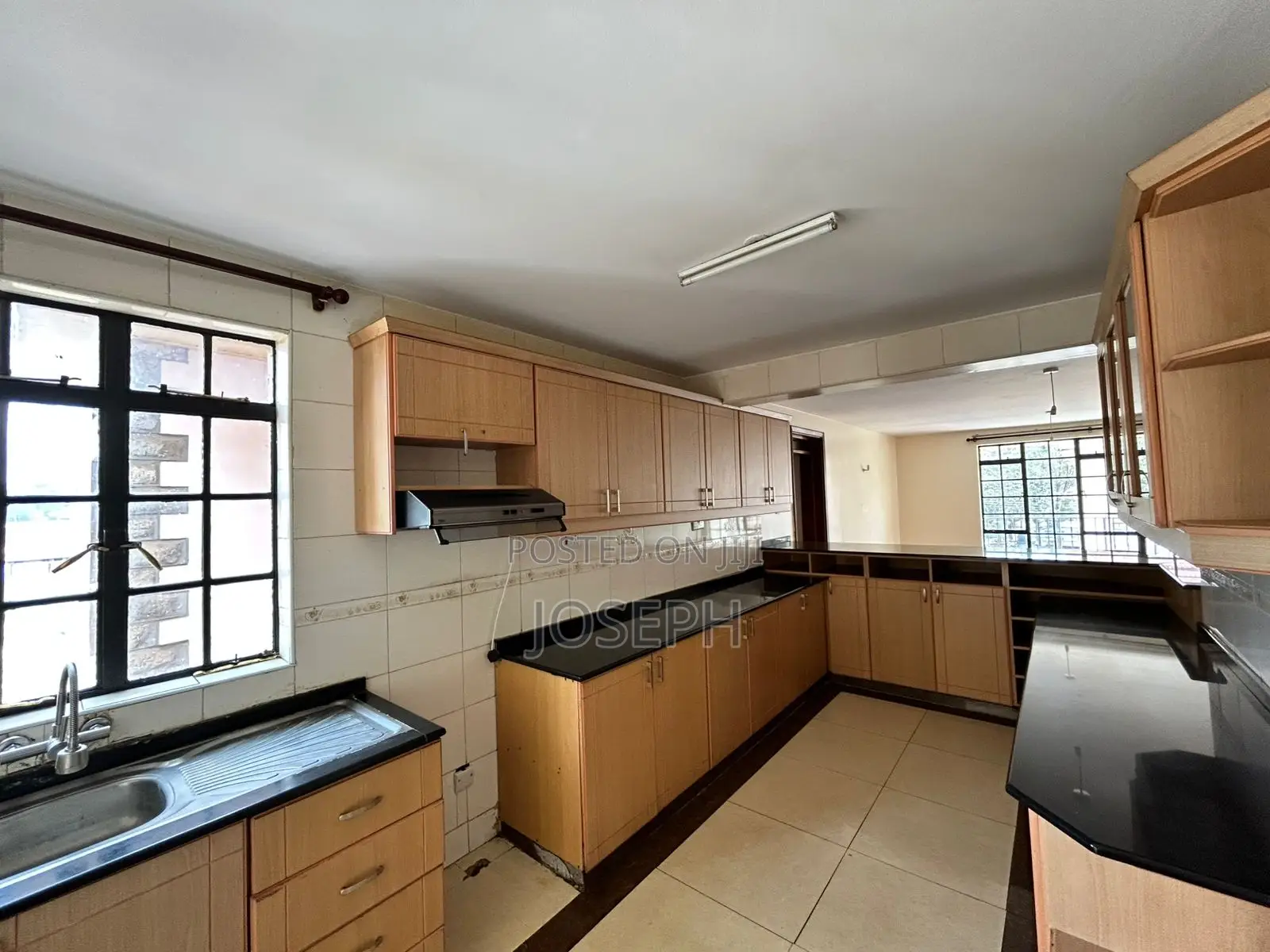 3bdrm Apartment in Forest View Near for sale in Lenana