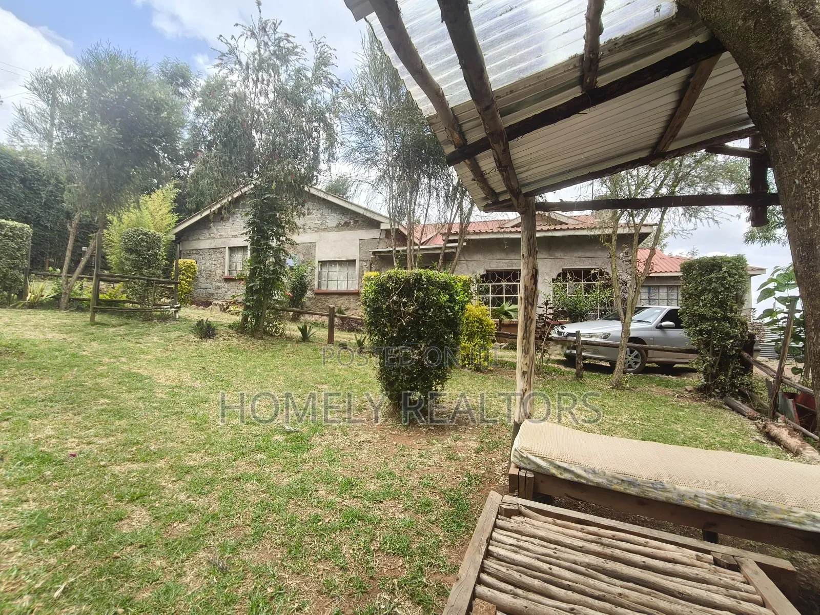 1.25 Acres With a 4-Bedroom Bungalow in Boroti Thigio Near Tarmac in Nderi