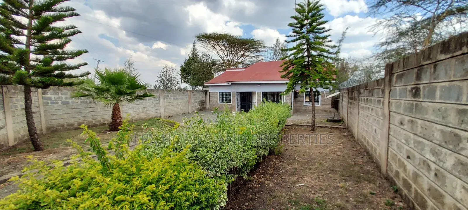 3bdrm Bungalow in Nkoroi for sale in Nkoroi