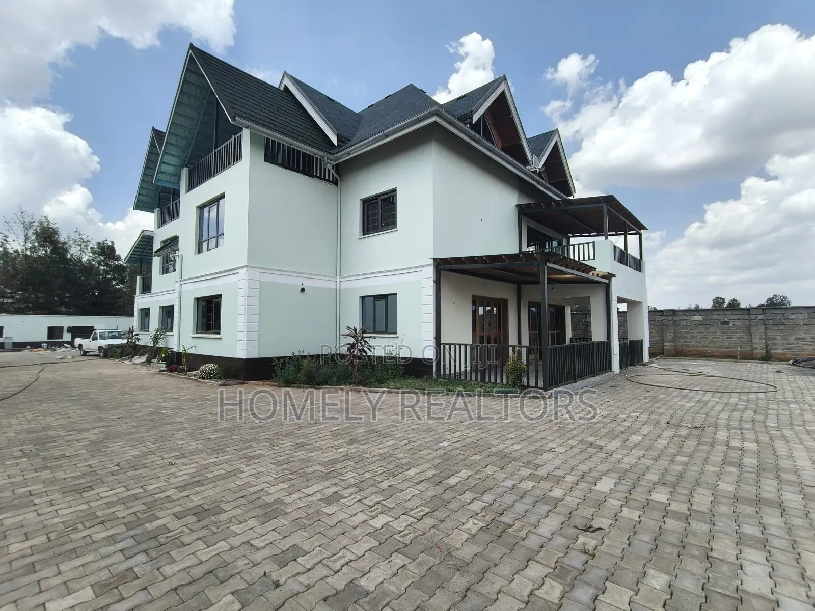 6bdrm Maisonette in Karen, Nairobi for sale in Karen