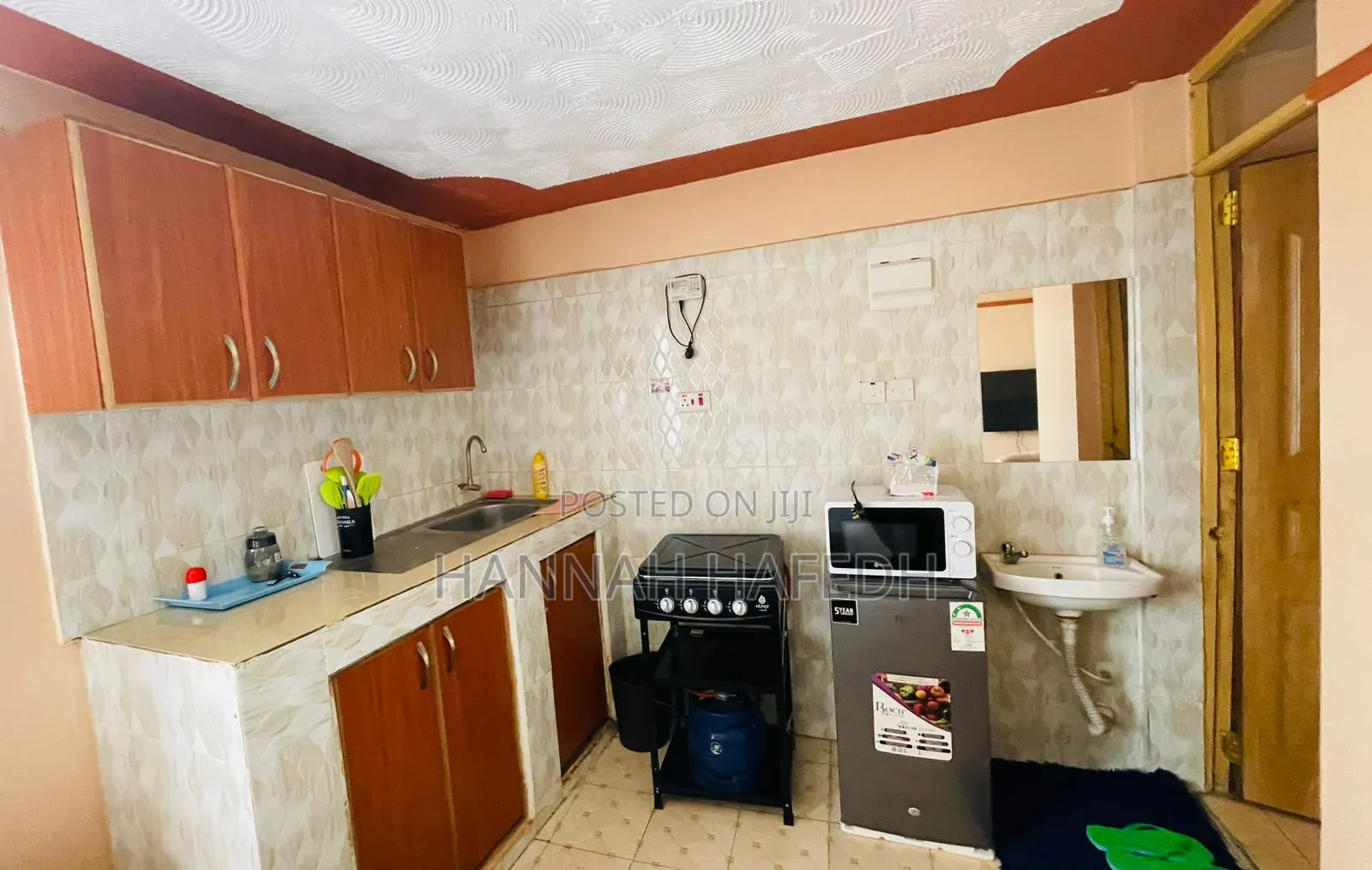 Beautiful Studio Apartment Available Behind Greenspot Gardens, Kamakis in Kamakis