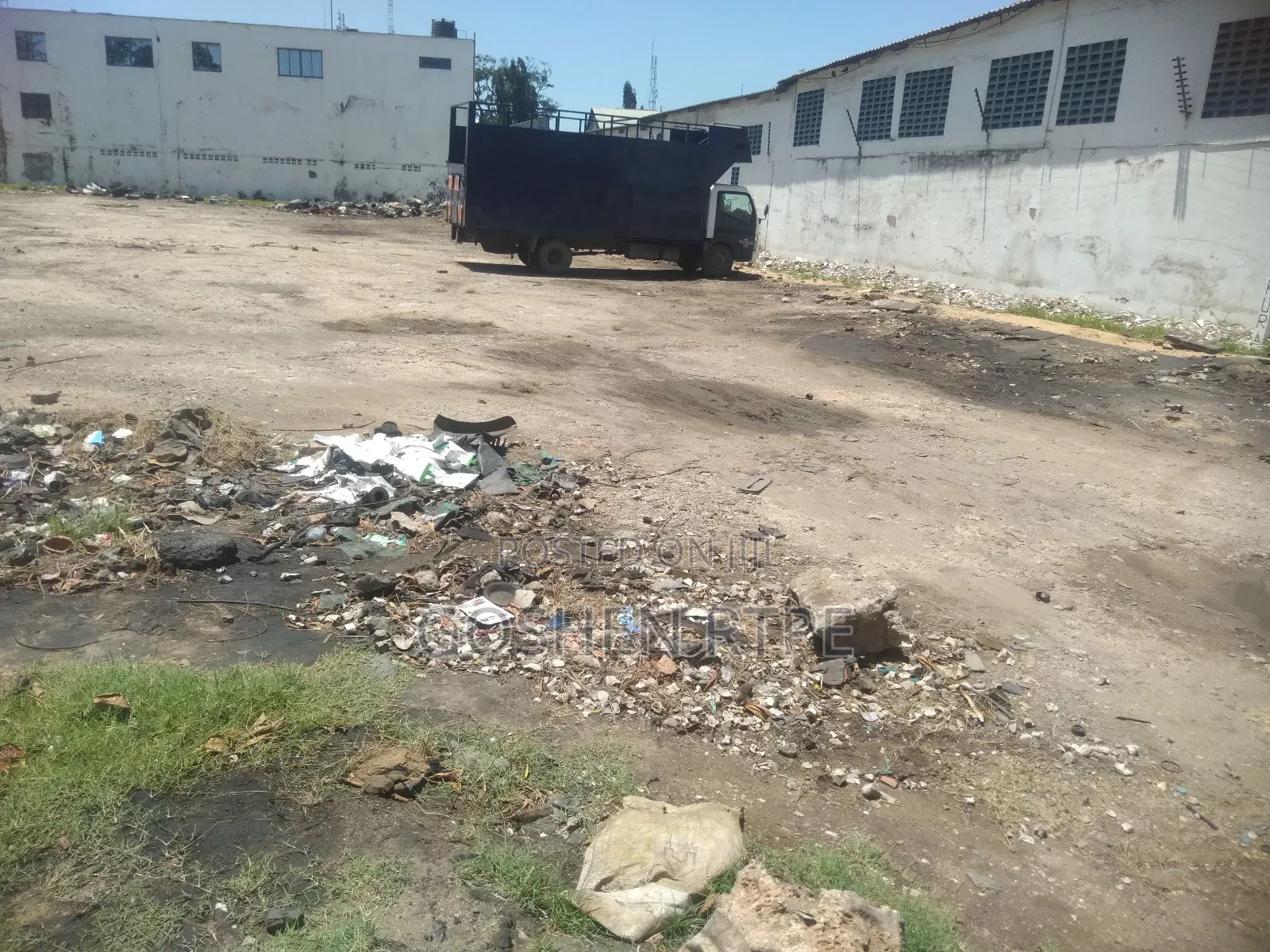 Envious/Very Prime 3/4 Acre Yard on Sale at Sh 120m at Shimanzi Mombasa in Shimanzi