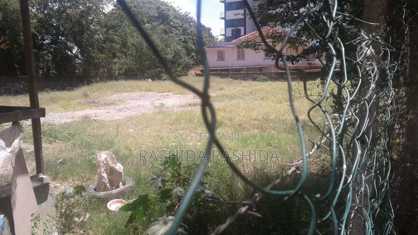 Prime Half Acre Conner Plot in Kizingo in Kizingo