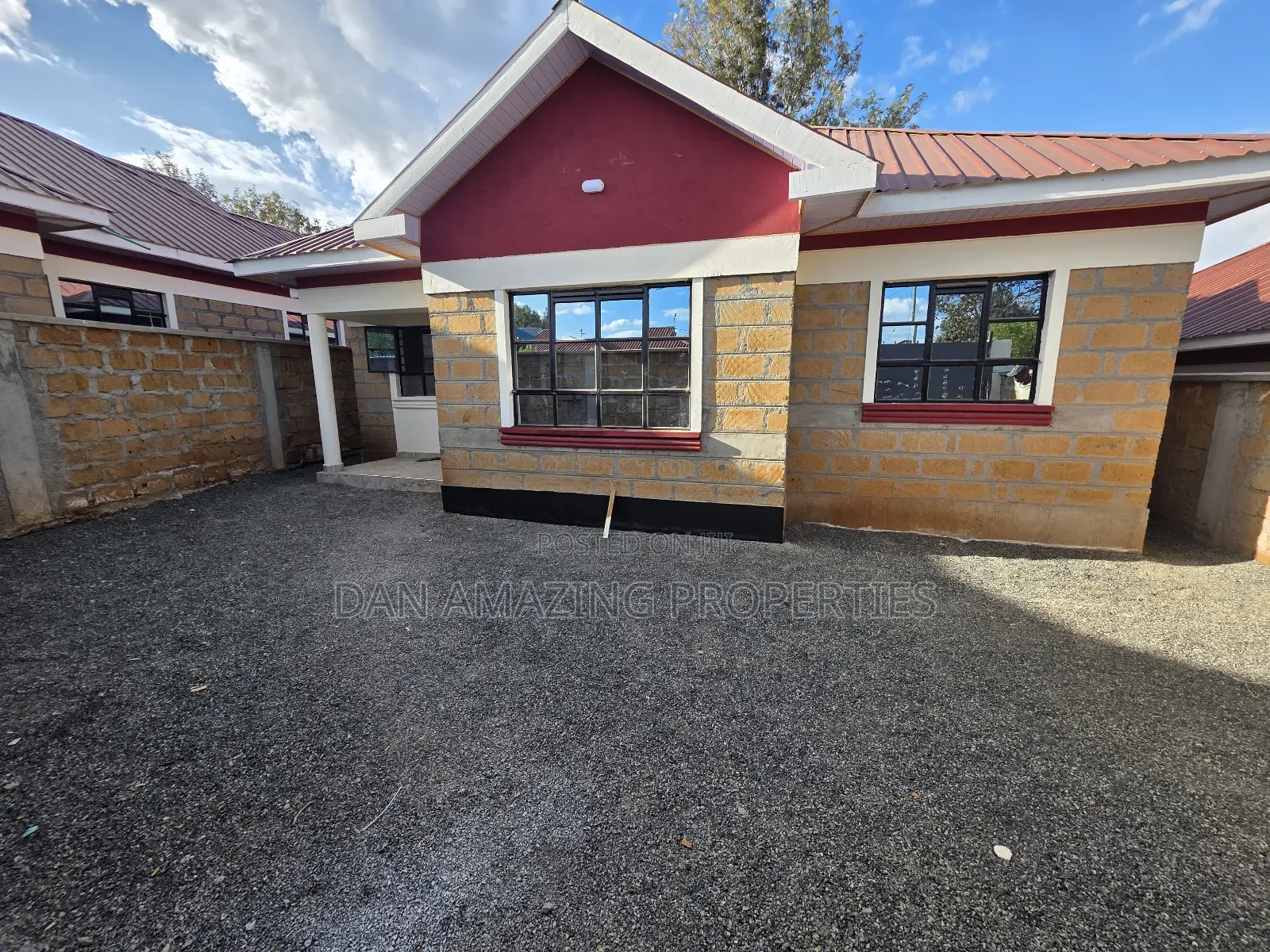 3bdrm Bungalow in Kamukuru, Matasia for sale in Matasia