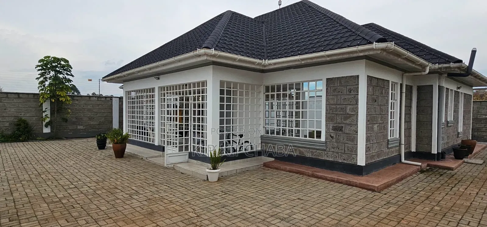 3bdrm Bungalow in Illula for sale in Illula