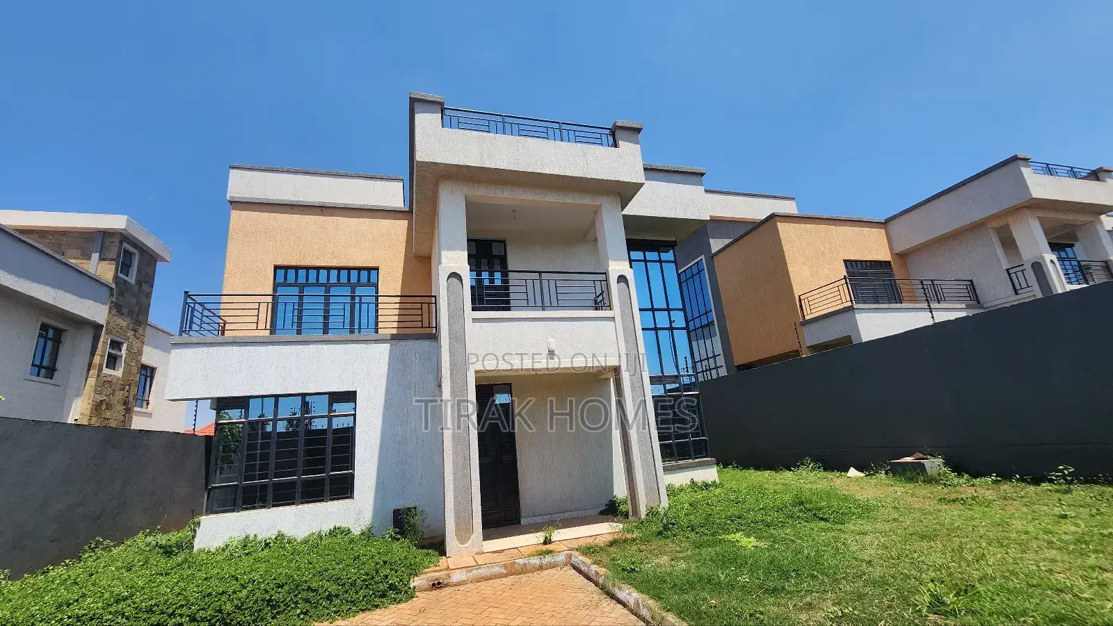 6bdrm Maisonette in Elgon Estate, Kenyatta Road / Theta for sale in Kenyatta Road / Theta 