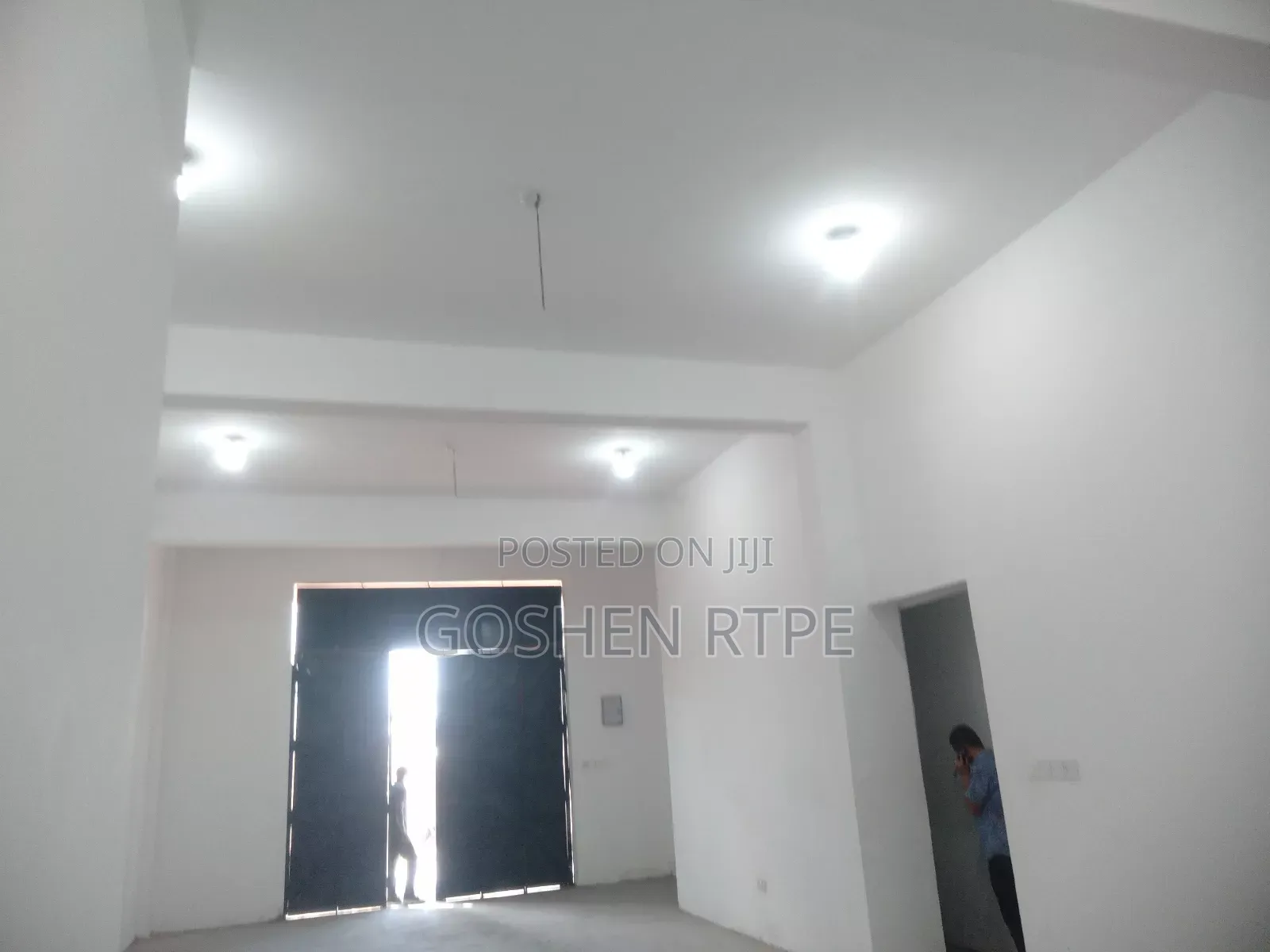 Prime Mini-Godown/Shop to Let at Shimanzi Mombasa City (Island) in Shimanzi