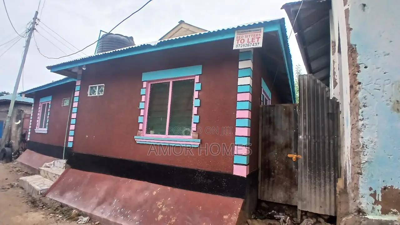 13bdrm House in Mshomoroni for sale in Mshomoroni