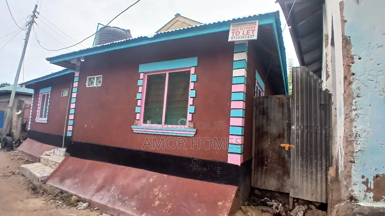 13bdrm House in Mshomoroni for sale in Mshomoroni