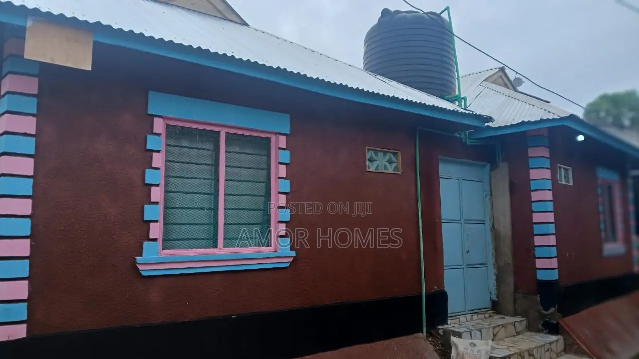 13bdrm House in Mshomoroni for sale in Mshomoroni