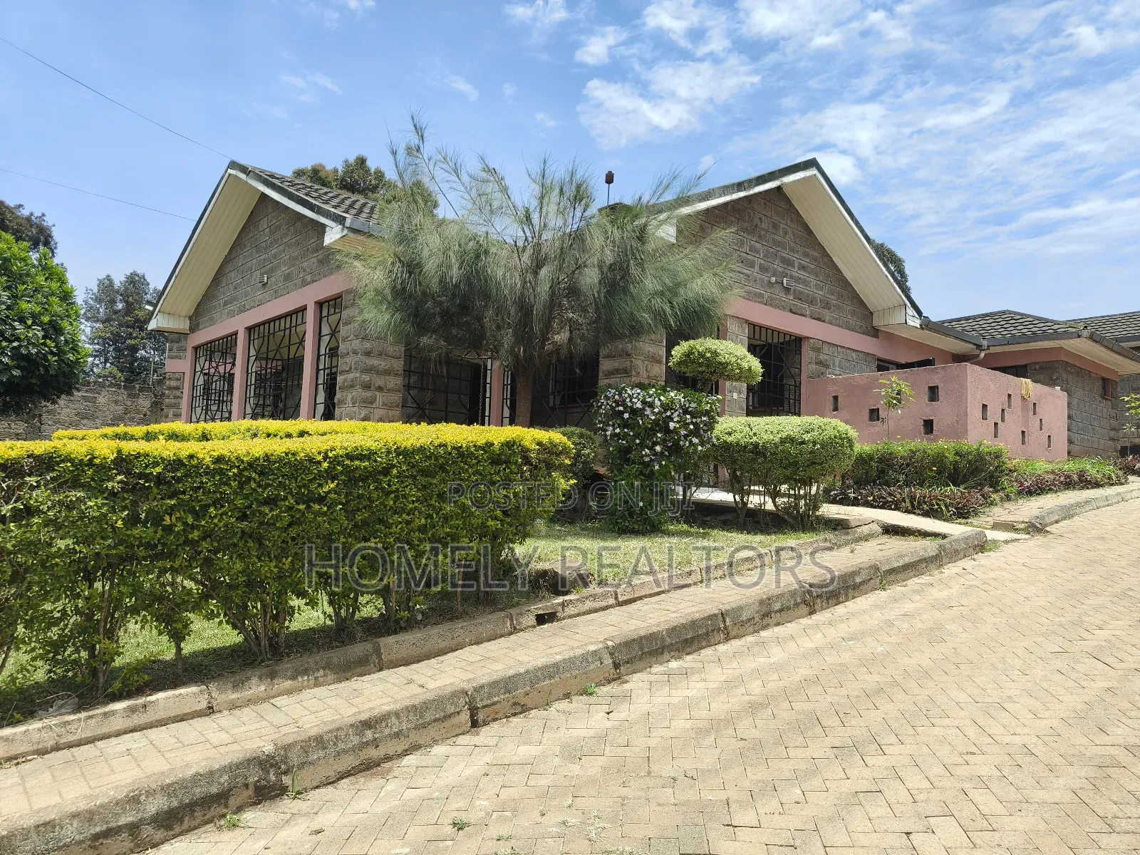 4bdrm Bungalow in Kerarapon for rent in Kerarapon