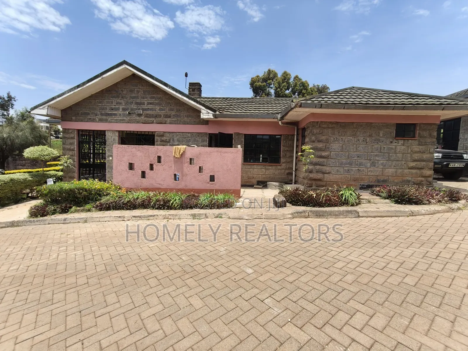 4bdrm Bungalow in Kerarapon for rent in Kerarapon