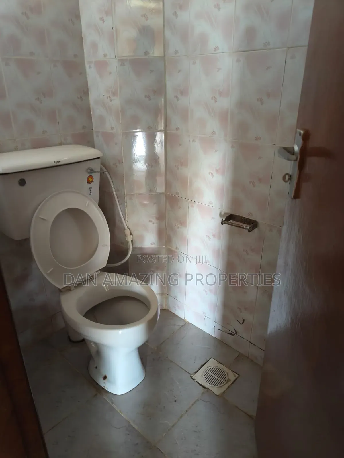 4bdrm Bungalow in Kerarapon Drive for rent in Kerarapon