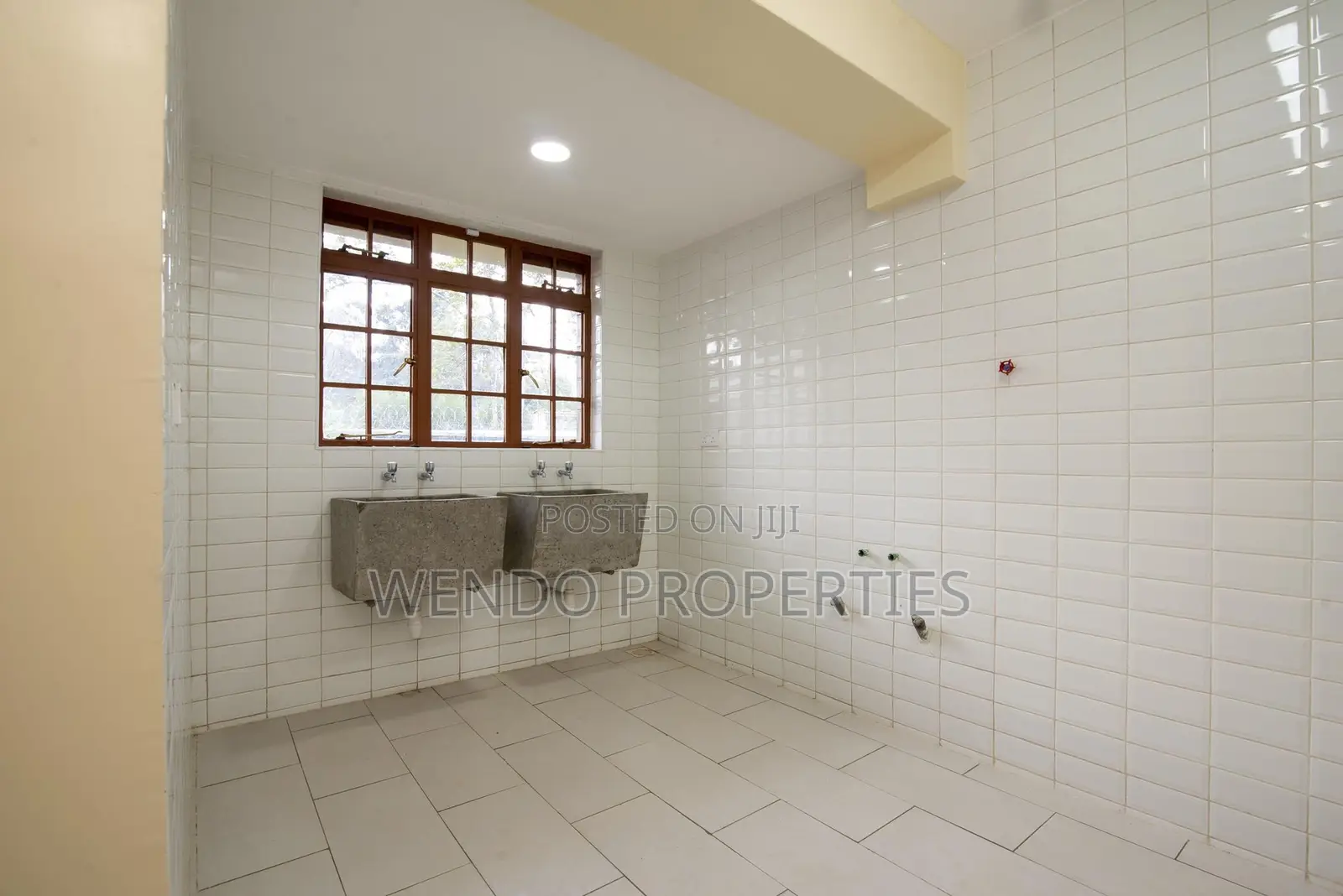 7bdrm House in Windy Ridge, Karen C for rent in Karen C