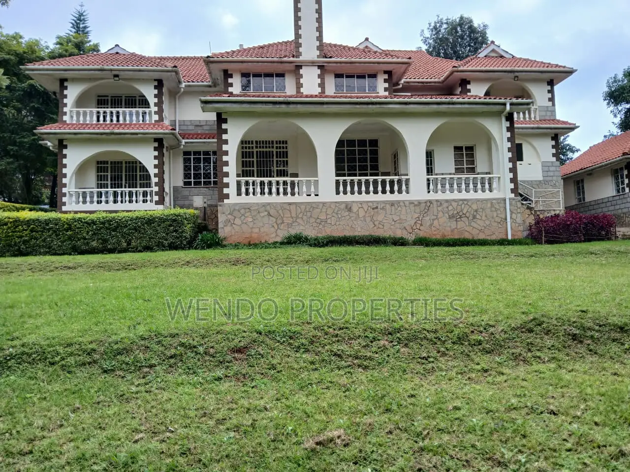 5 Bedroom Commercial House in Karen