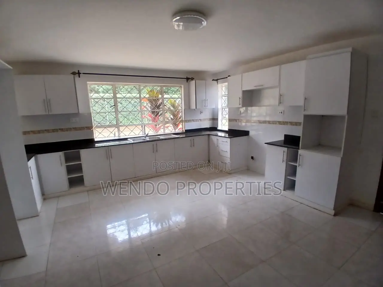 5 Bedroom Commercial House in Karen
