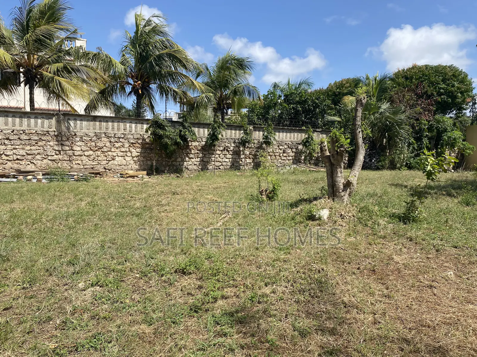 1/2 Acre Prime Plot for Sale Links Road Good for High Rise in Nyali