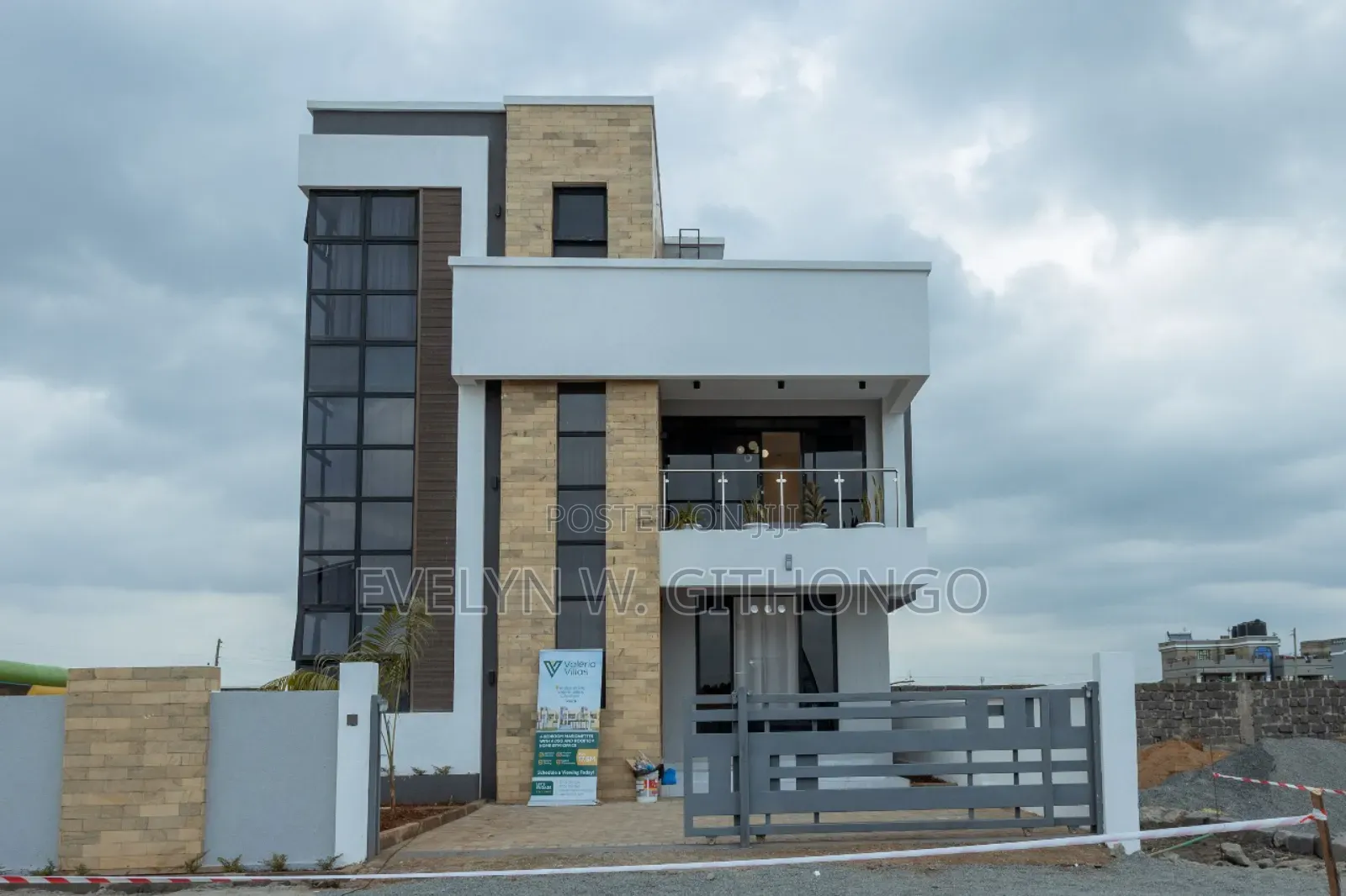 5bdrm Maisonette in Kamakis for sale in Kamakis