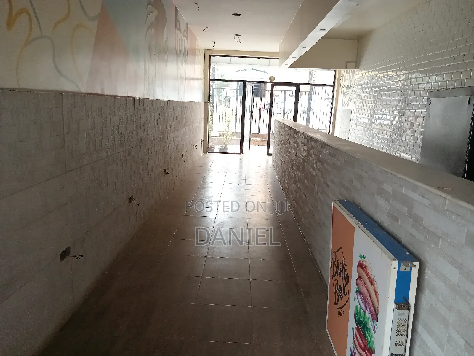 Shop/Showroom to Let in Westlands in Westlands