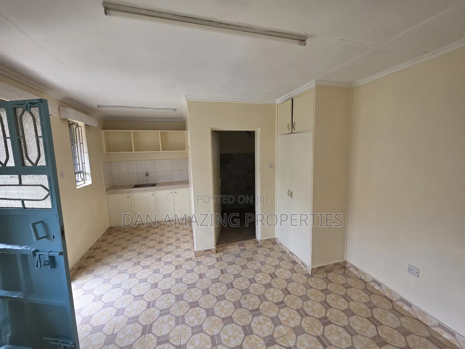 3bdrm Bungalow in Seketo Plus Dsq, Oluulua for sale in Oluulua