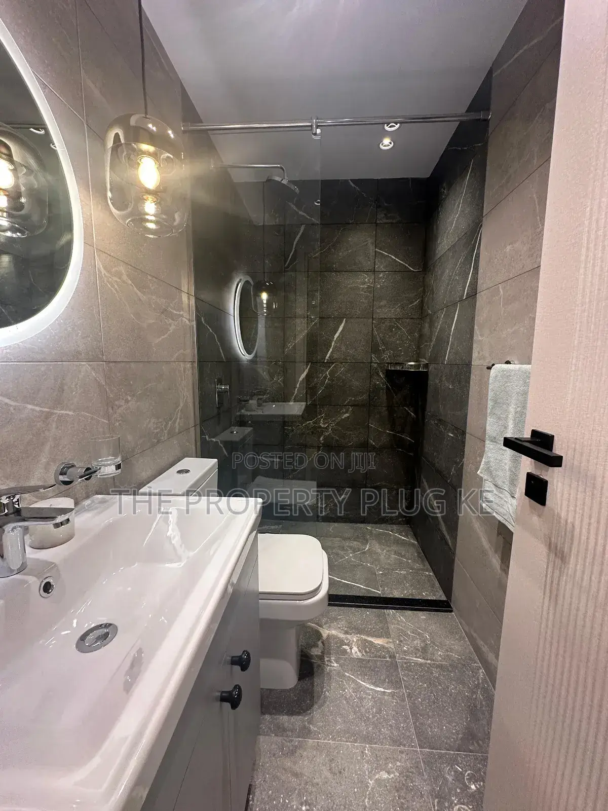 2bdrm Apartment in Lavington for sale in Lavington