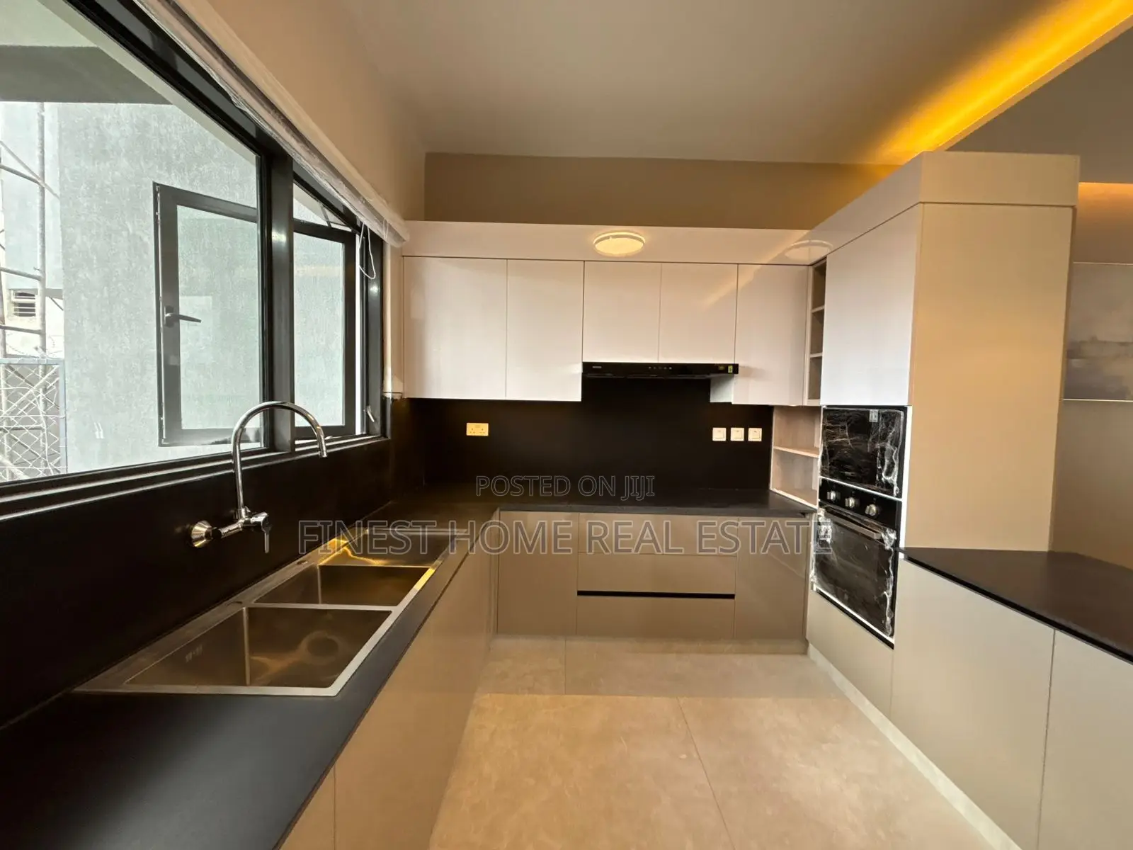 4bdrm Townhouse/Terrace in Langata, Royal Park Estate for sale in Royal Park Estate