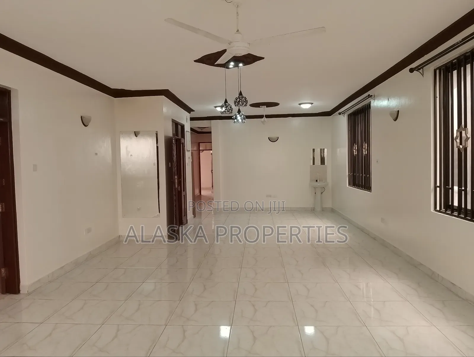 4bdrm Apartment in Beach Road Estate, Nyali for rent in Nyali