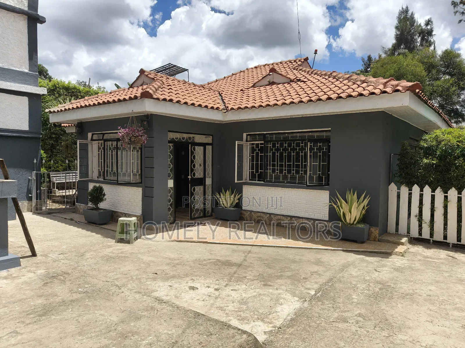 3bdrm Bungalow in Kerarapon Drive for rent in Kerarapon