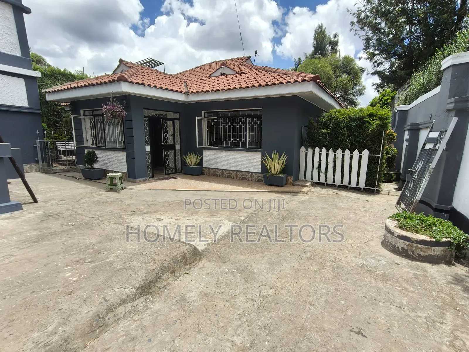 3bdrm Bungalow in Kerarapon Drive for rent in Kerarapon