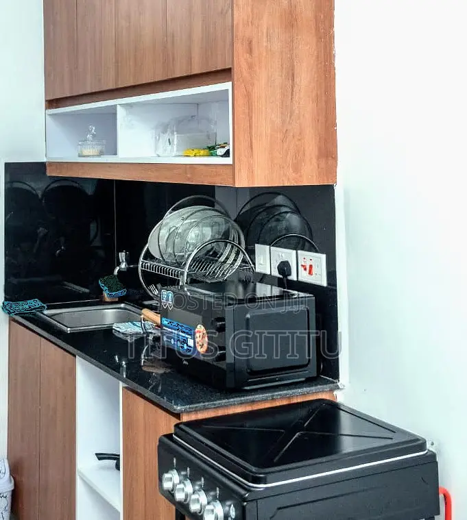 1 Bedroom Airbnb in Roysambu | Furnished | Free Parking Netflix in Roysambu