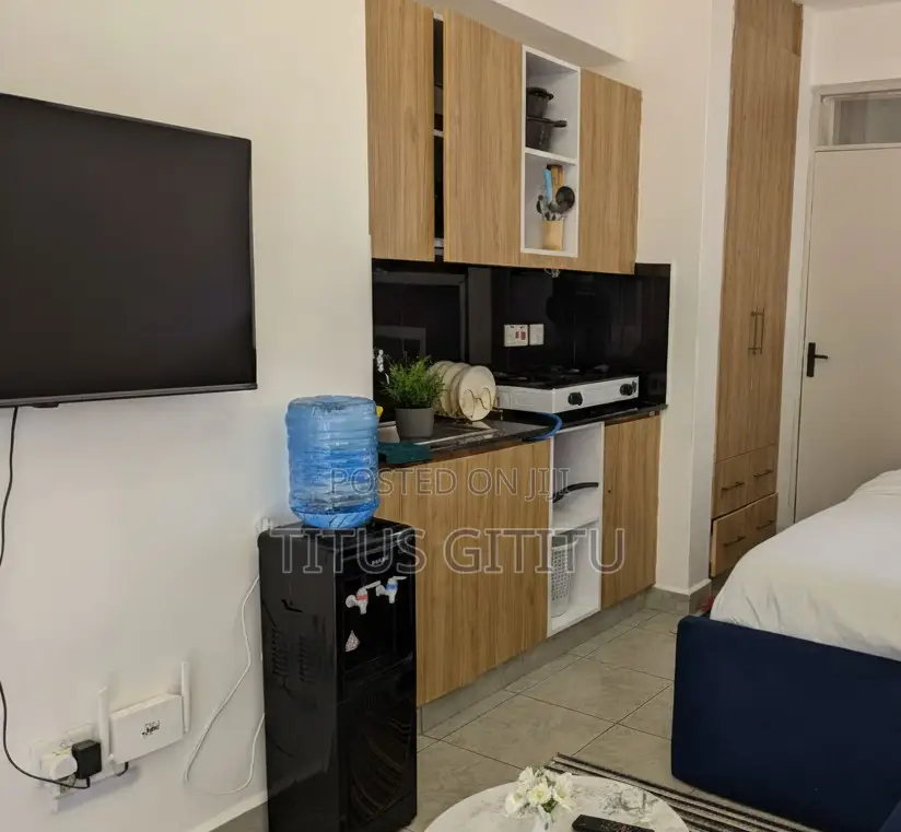 Cozy Studio Airbnb in Roysambu | Furnished | Free Parking Wifi in Roysambu