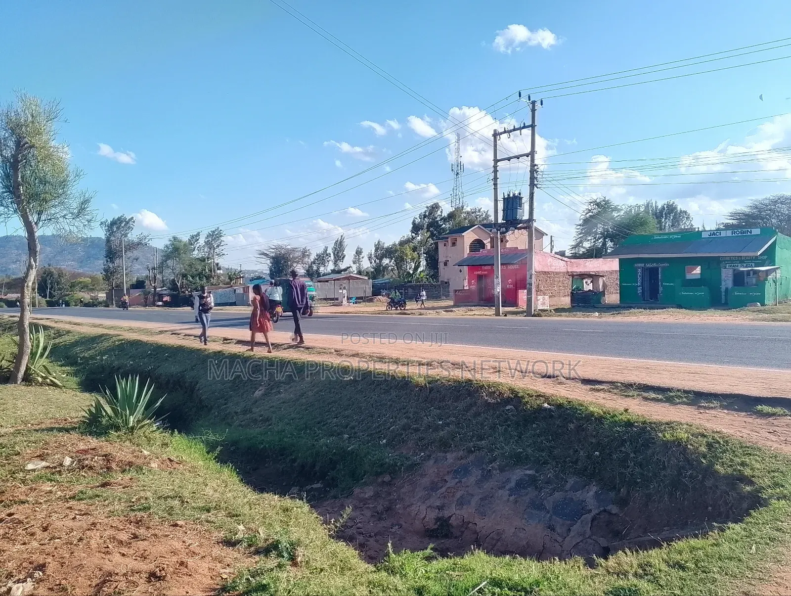 For Sale 50 by 100ft-Machakos Mavivye Market. in Machakos Town