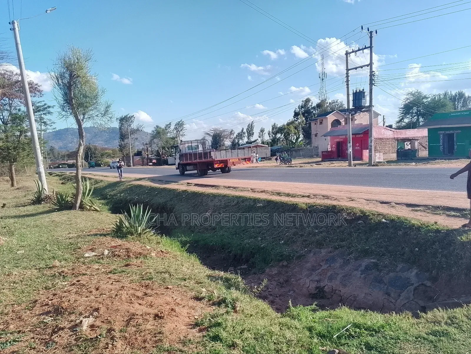 For Sale 50 by 100ft-Machakos Mavivye Market. in Machakos Town