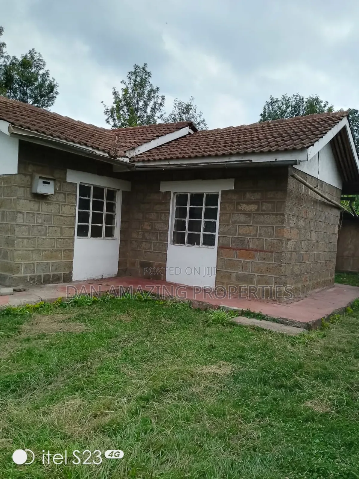 1/4 Corner Plot in Ngong Vet for Sale Ideal for High End Apartment in Ngong