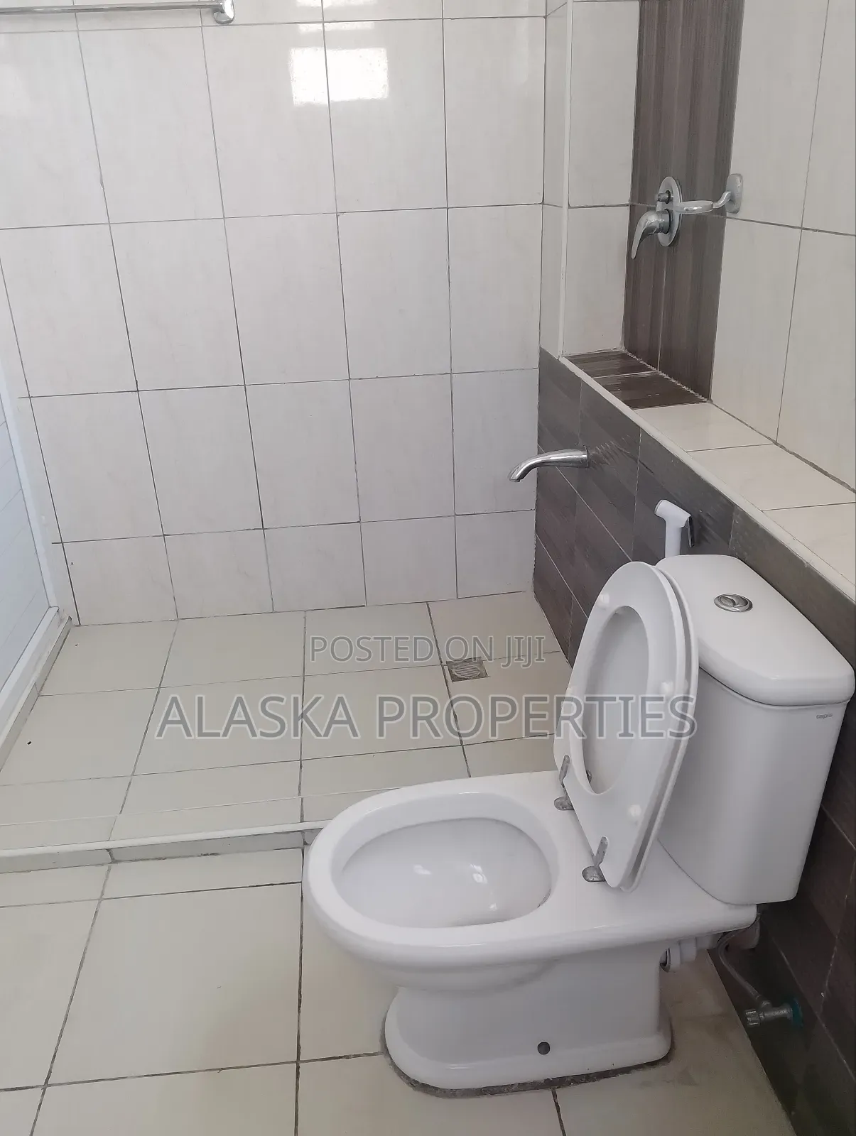 4bdrm Apartment in Nyali Estate for sale in Nyali