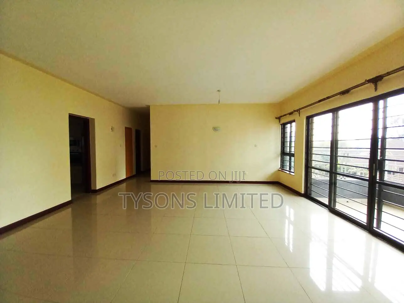 2bdrm Apartment in Raphta Road Area for sale in Raphta Road Area