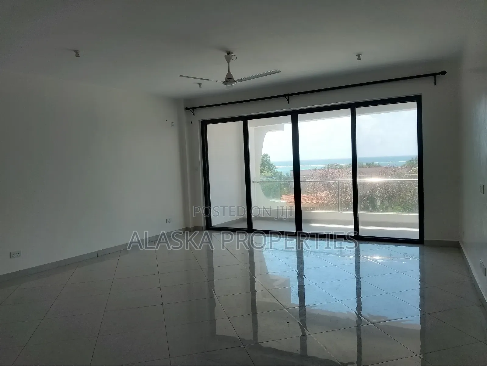 4bdrm Apartment in Nyali Estate for sale in Nyali