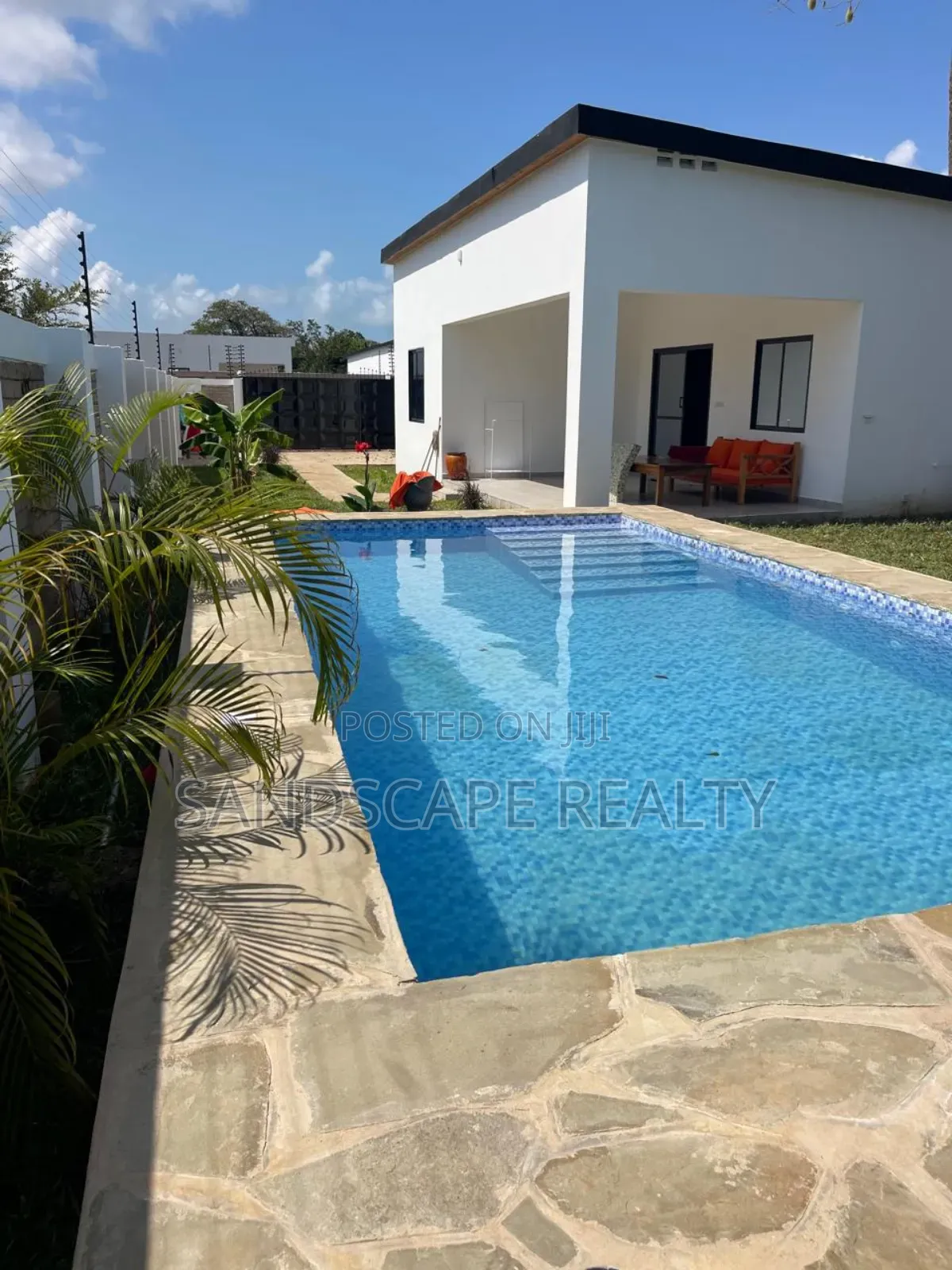 Furnished 4bdrm Bungalow in Galu Beach, Diani for sale in Diani