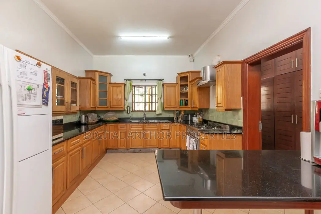 6bdrm Mansion in Karen for sale in Karen