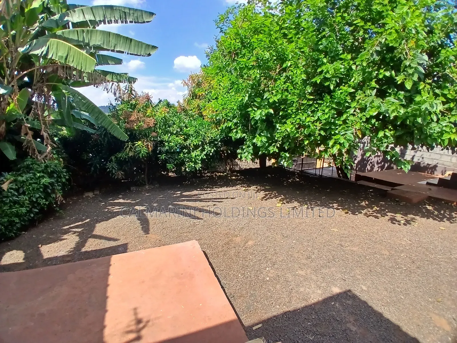 Half Acre Plot With a Spacious 3 Bedroom Bungalow and 2 Bedrm Sq in Matasia
