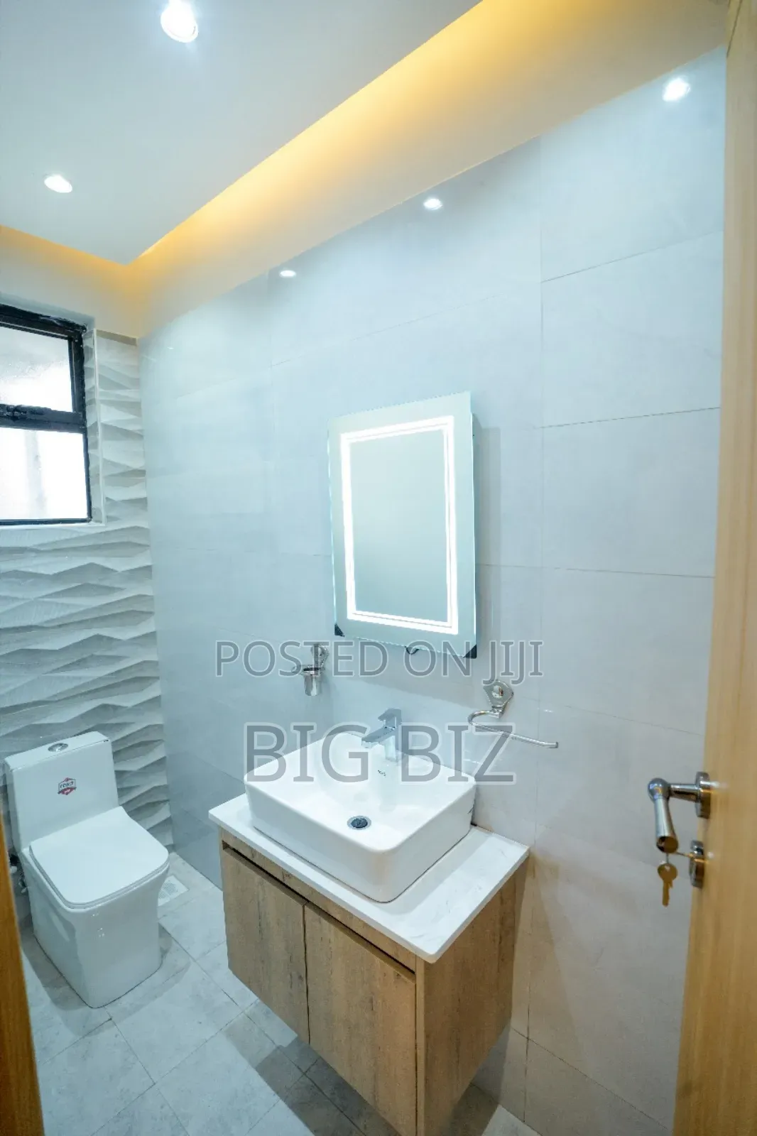 Furnished 2bdrm Apartment in 1/2 Unfurnished/, Parklands/Highridge in Parklands/Highridge