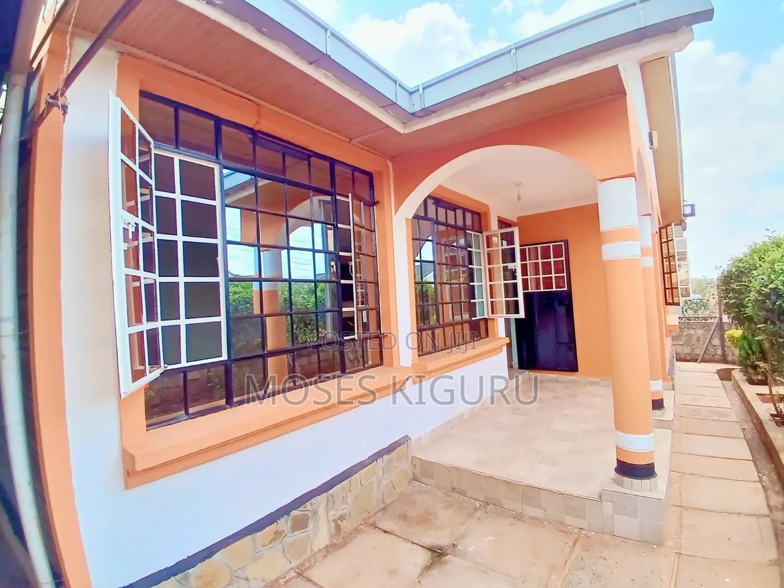3bdrm Bungalow in Kenyatta Road / Theta  for rent in Kenyatta Road / Theta 