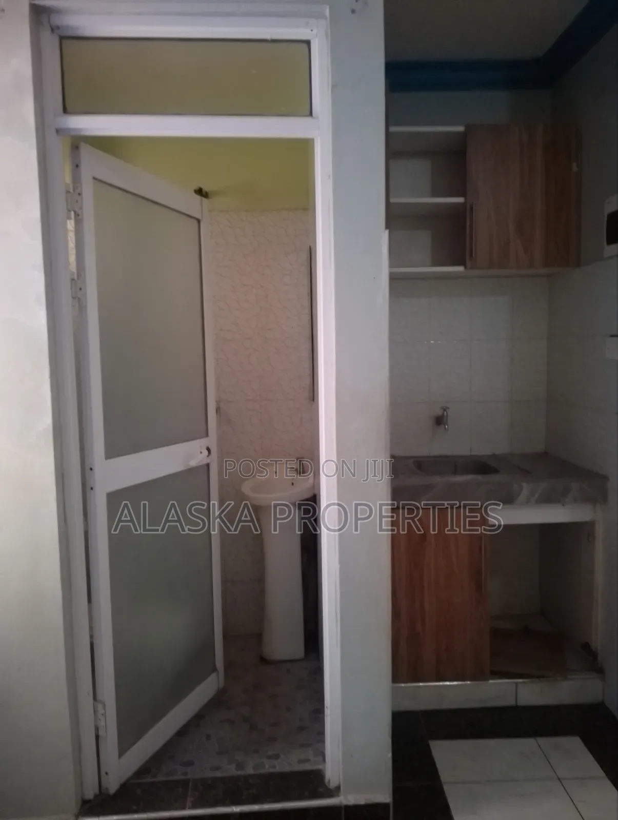 1bdrm Bedsitter in Mbombolulu, Ziwa la Ngombe for rent in Ziwa la Ngombe