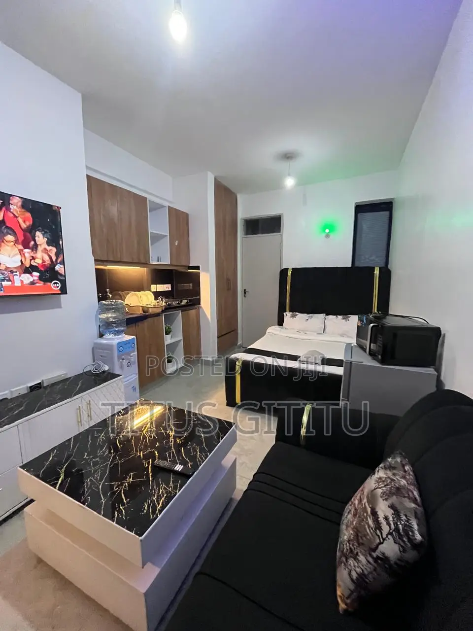 Cozy Studio Airbnb in Roysambu | Stunning Interior | Furnished in Roysambu