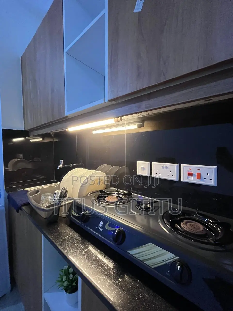 Cozy Studio Airbnb in Roysambu | Stunning Interior | Furnished in Roysambu
