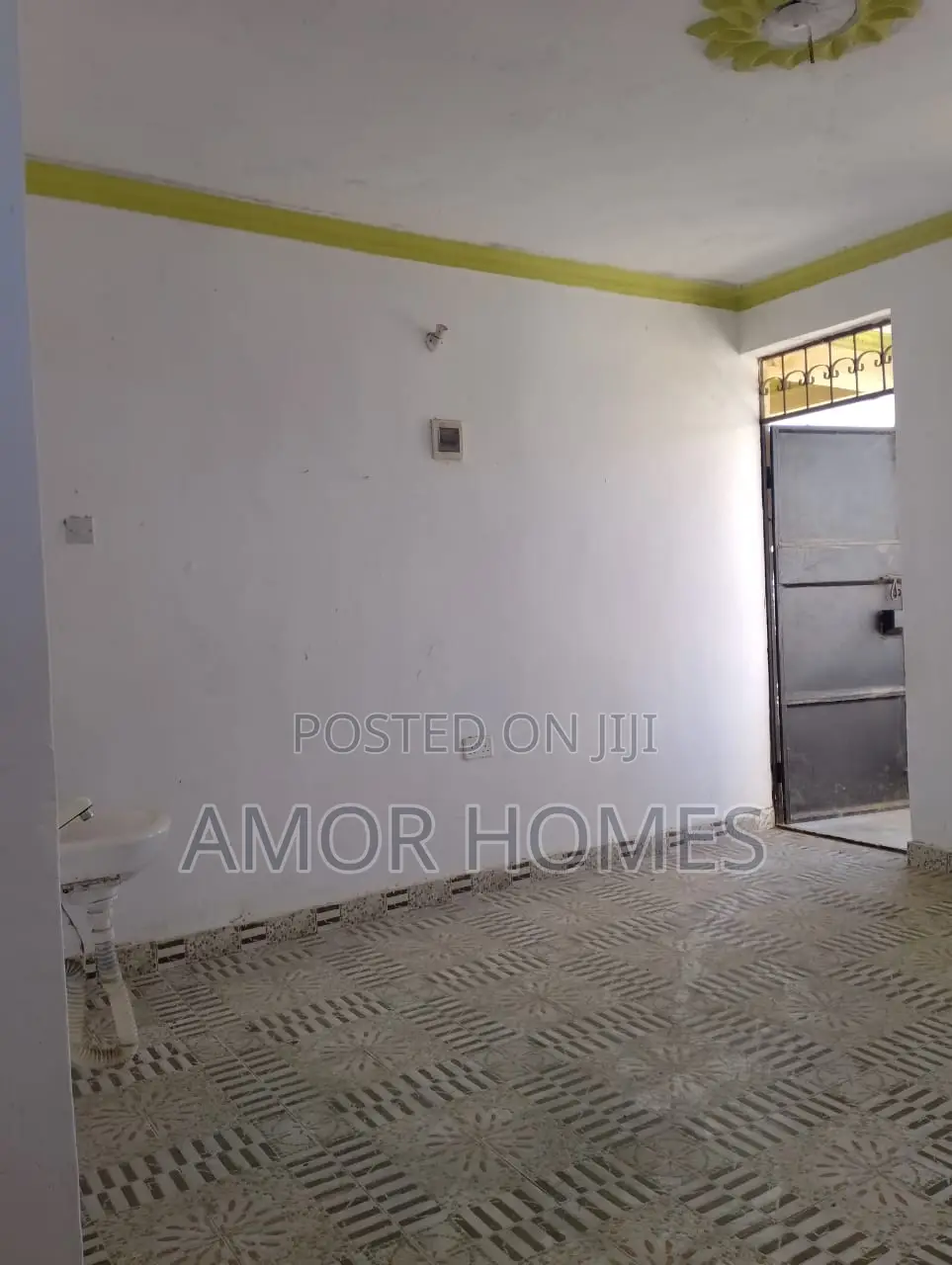 1bdrm Bedsitter in Vikwatani, Utange for rent in Utange