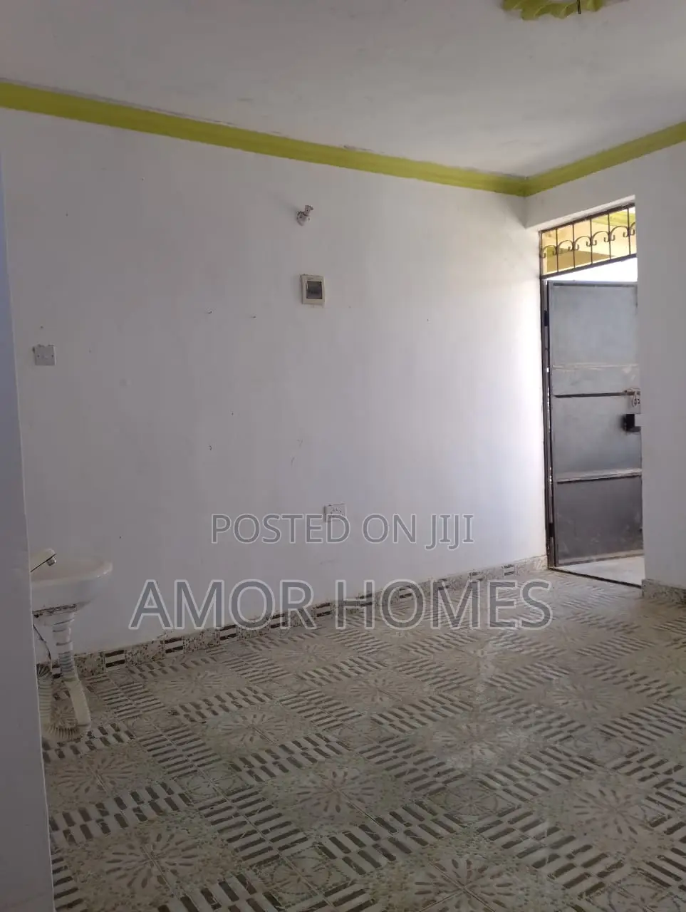 1bdrm Bedsitter in Vikwatani, Utange for rent in Utange