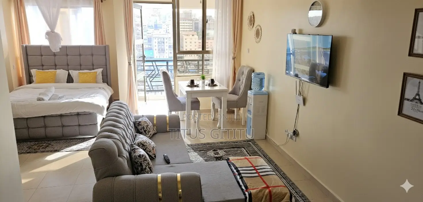 Premium Studio Airbnb in Ngara | Town View Balcony | 5 Mins to CBD | in Ngara
