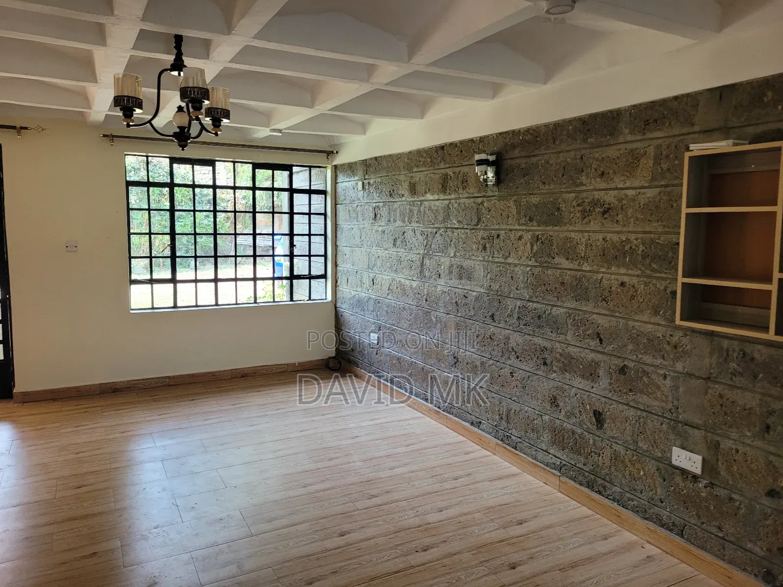3bdrm Maisonette in Thome for rent in Thome