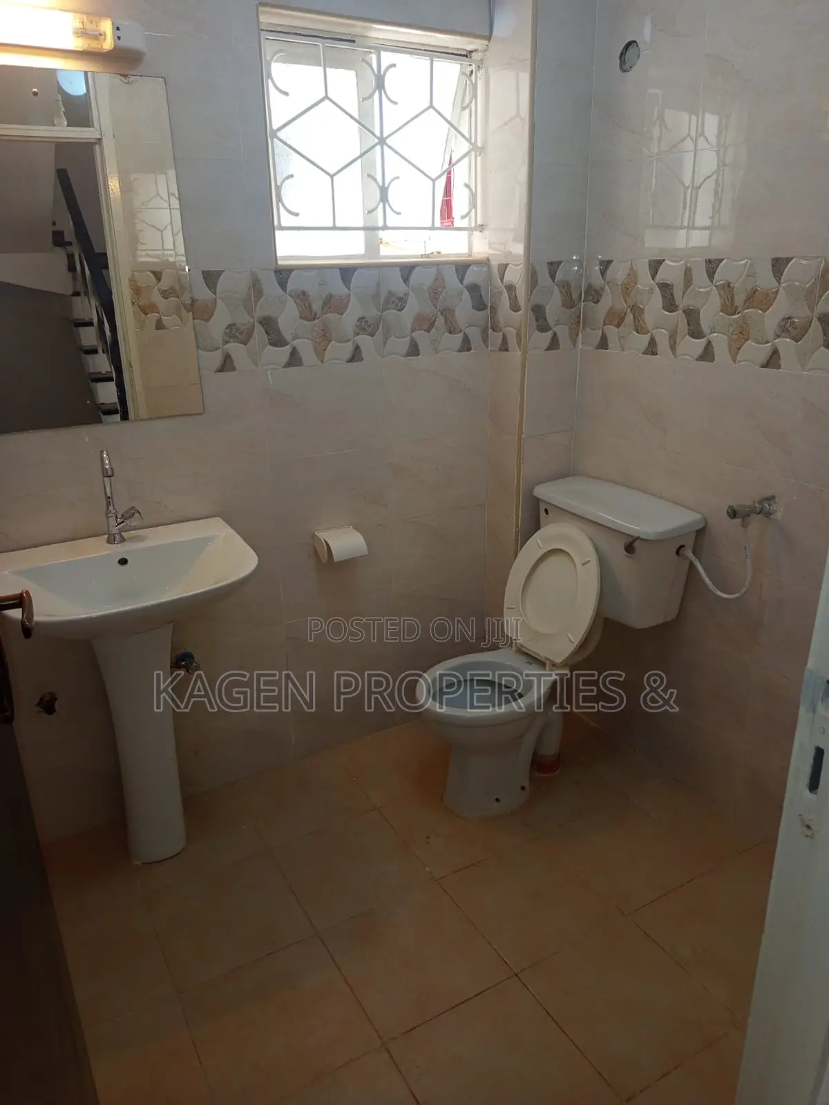 4bdrm Maisonette in Lavington for sale in Lavington